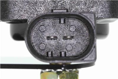 VEMO V10-77-0923 EAN: 4046001399572.