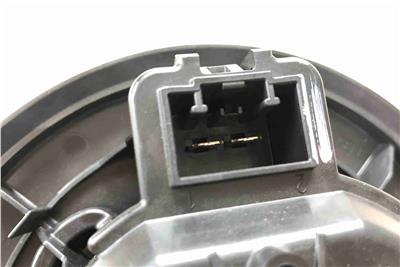 VEMO V15-03-1942 EAN: 4046001960185.