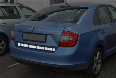 01545 Samolepící páska reflexní dělená 1m x 5cm bílá