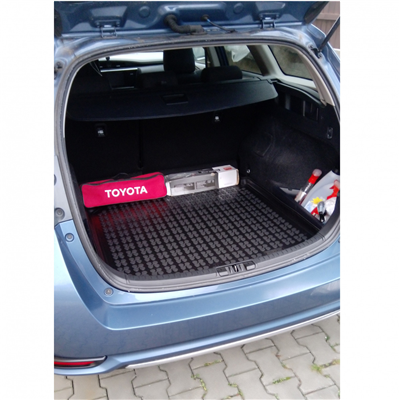 Gumová vana do kufru Toyota Auris 2012-2019 (combi)