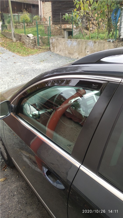 Ofuky oken VW Passat B7 2010-2014 (přední)