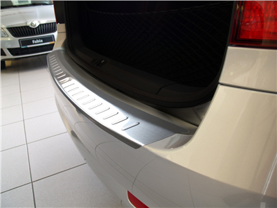 Ochranná lišta hrany kufru Škoda Octavia II 2004-2013 (combi, matná)