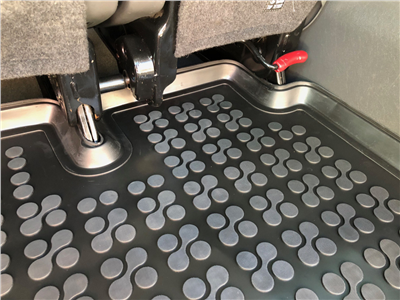 Gumová vana do kufru Peugeot Expert 2007-2016 (8 míst, dlouhá verze)