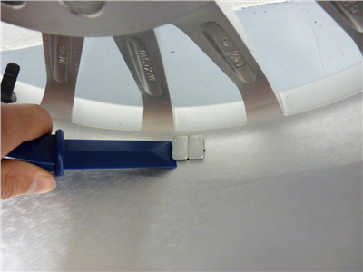 Šábr na odstranění závaží a lišt, plast. délka 192 mm