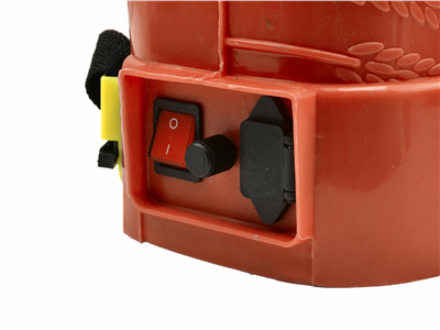 Akumulátorový zádový tlakový postřikovač zahradni 16L GEKO