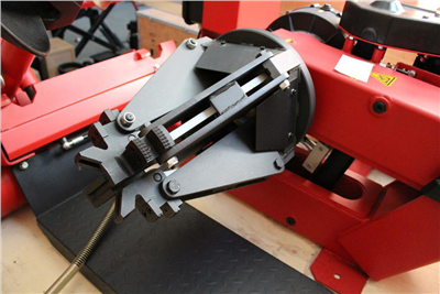 Zouvačka nákladních pneumatik 14 - 26