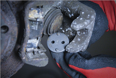 Sada pro zatlačení brzdových pístků, 18 ks