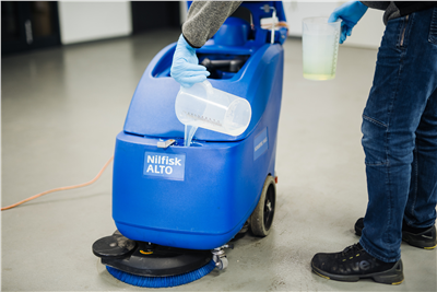 Přípravek na čištění a mytí podlah Koch Cosmo Clean 22 kg