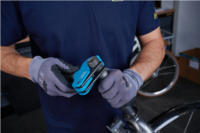 Univerzální dořezávací závitník | pro závity O 16–38 mm, rychloupínání, automatické nastavení